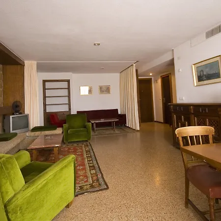 La Nogalera Apartamento *